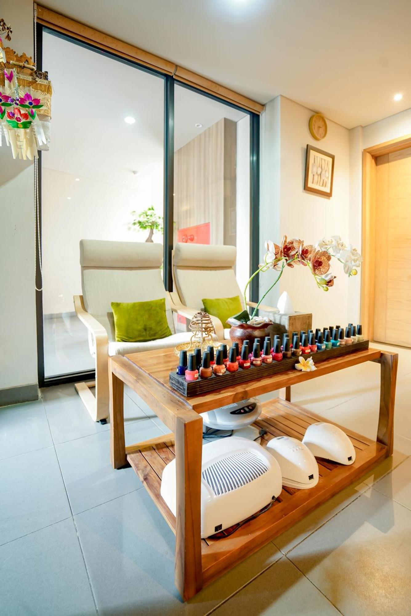 The Kirana Canggu Hotel Dış mekan fotoğraf