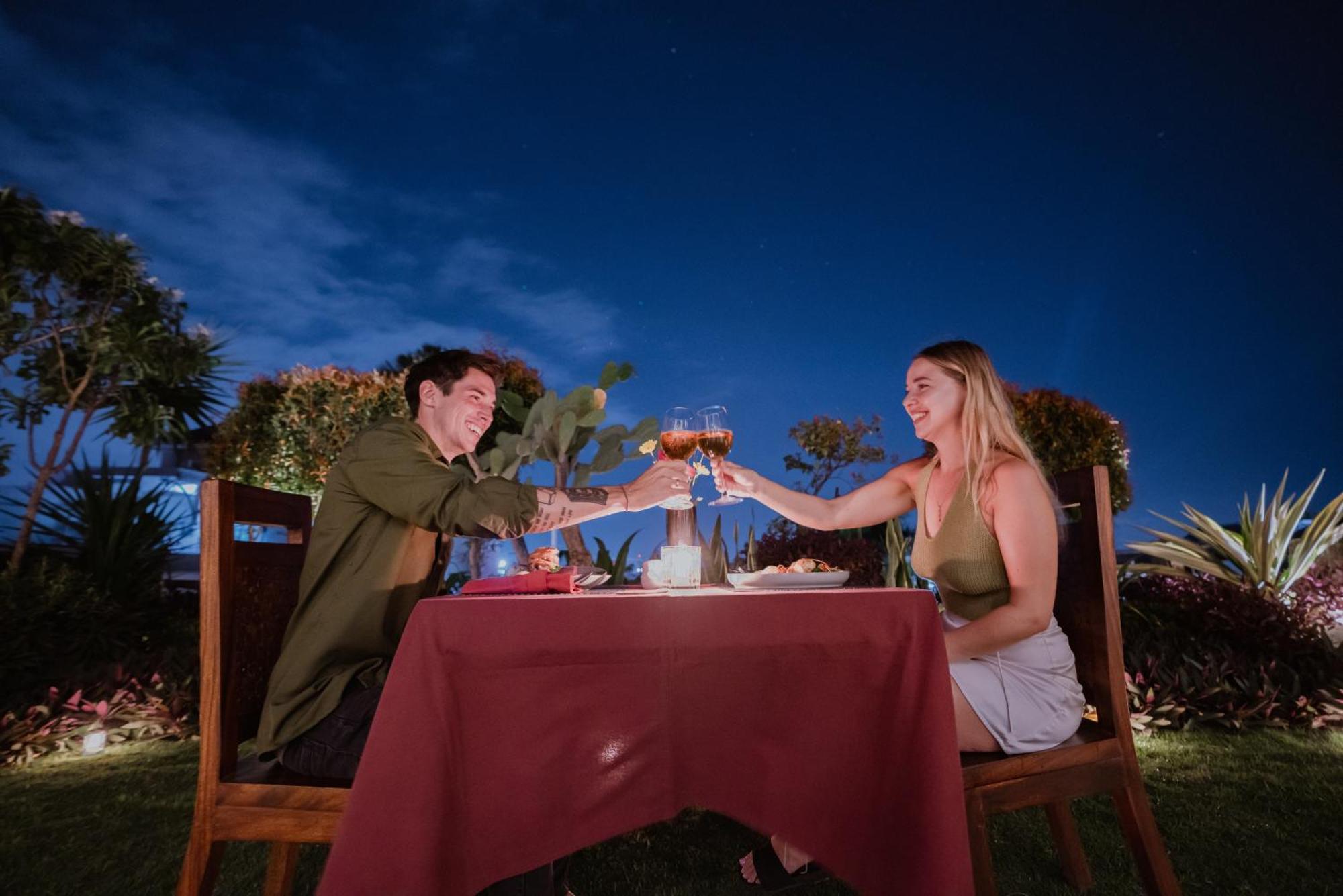 The Kirana Canggu Hotel Dış mekan fotoğraf
