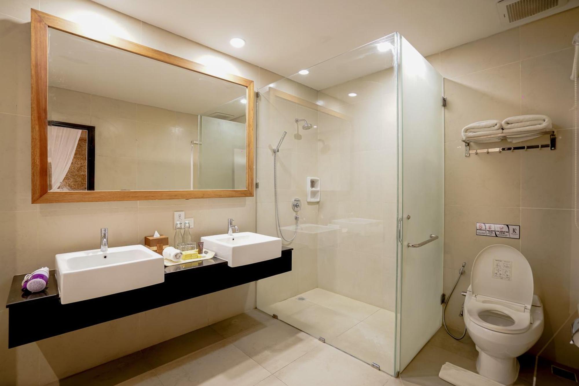 The Kirana Canggu Hotel Dış mekan fotoğraf