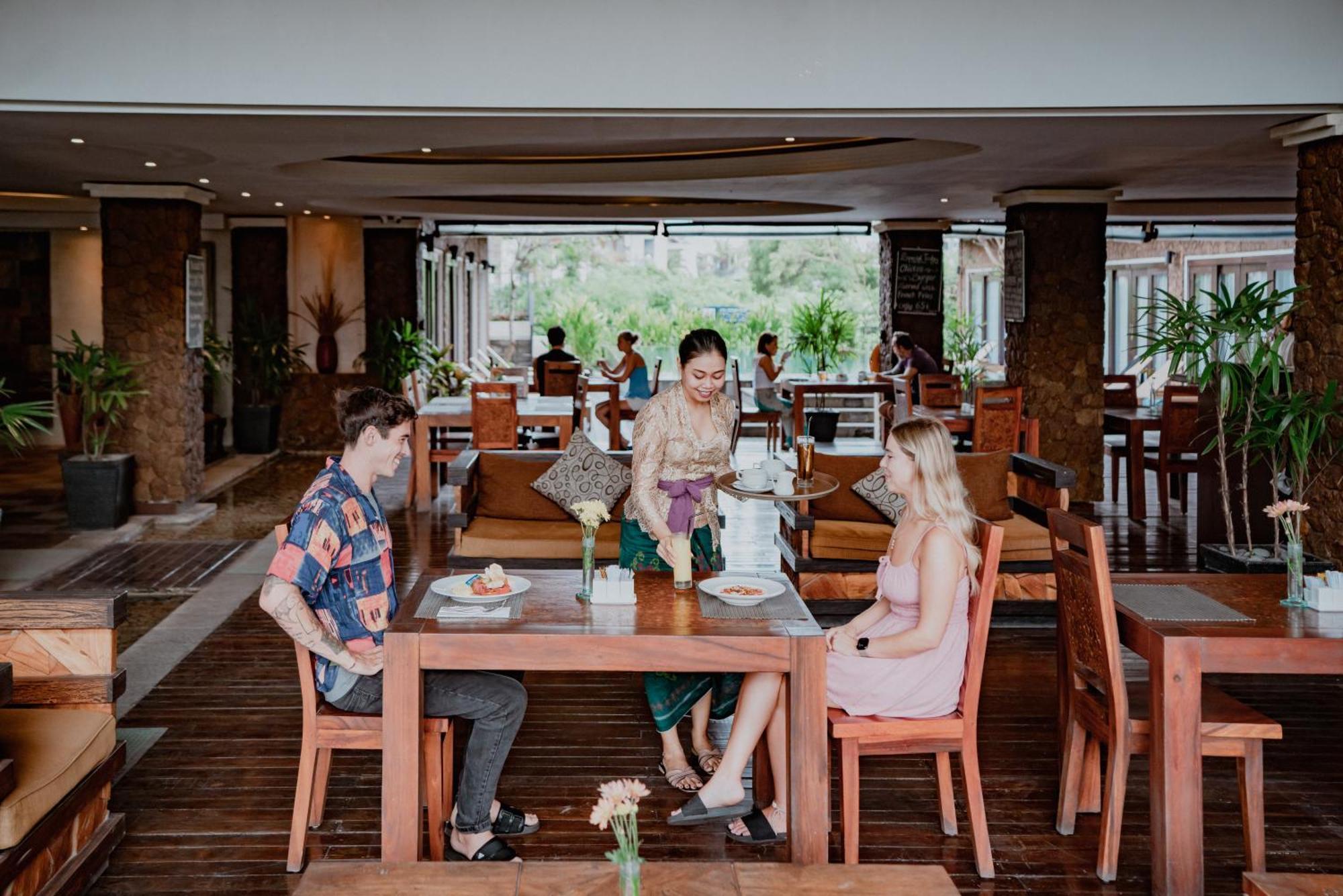 The Kirana Canggu Hotel Dış mekan fotoğraf